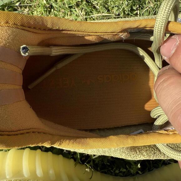 Adidas Yeezy Boost 350 V2 Marsh FX9034 Size 9 Men main image 4